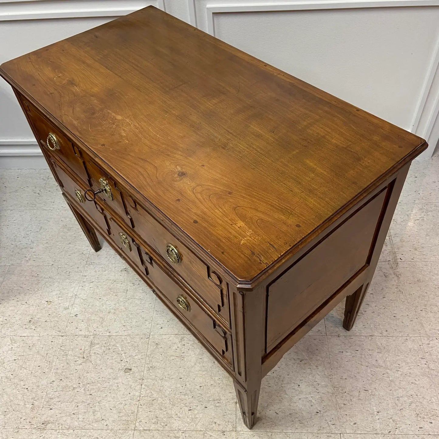 1780 FRENCH CHERRY WOOD COMMODE SAUTEUSE WITH LOCK