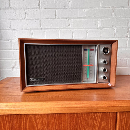 1968 PANASONIC TEAK SOLID STATE RADIO MODEL RE-7257