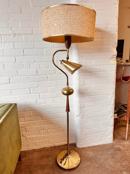 1950S MCM ATOMIC BRASS FLOOR LAMP IN THURSTON STYLE WITH SHADE