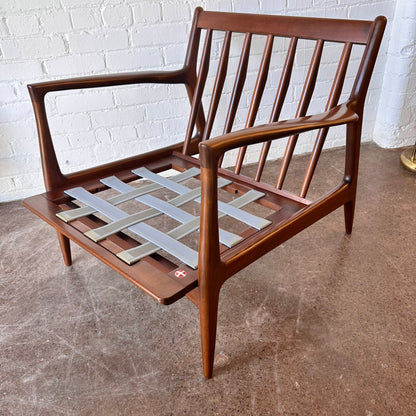 DANISH ARM CHAIR MODEL 596 BY LAWRENCE PEABODY FOR SELIG