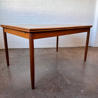 RESTORED DANISH TEAK DINING TABLE WITH DRAW LEAF