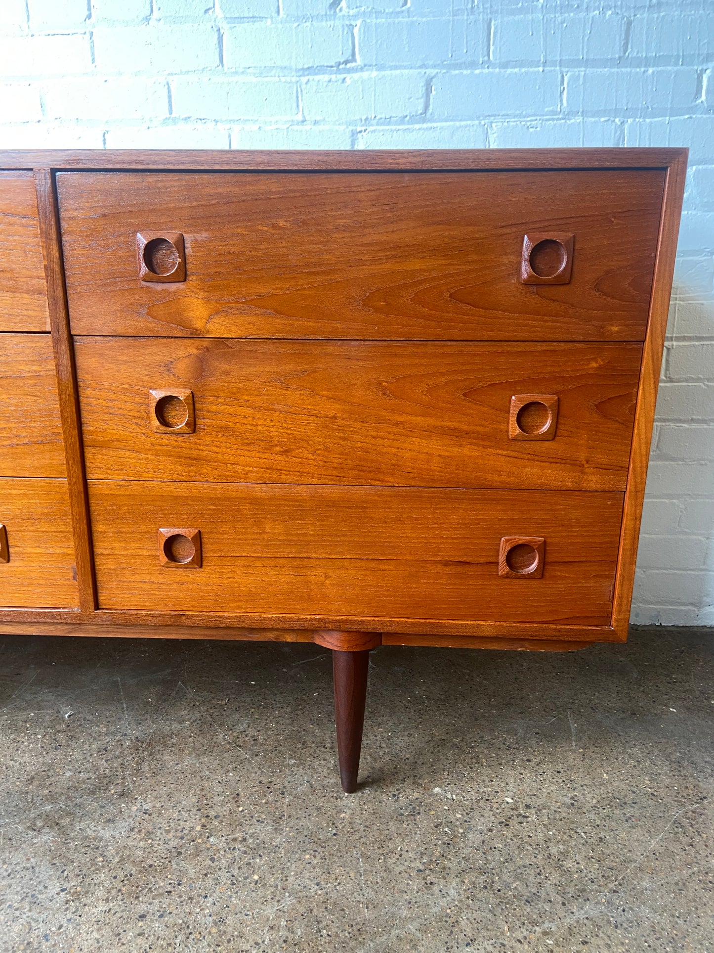 MCM 9 DRAWER DANISH TEAKWOOD DRESSER