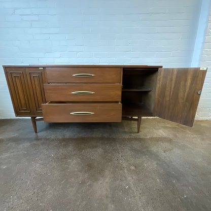 BROYHILL SCULPTRA WALNUT THREE DRAWER CREDENZA