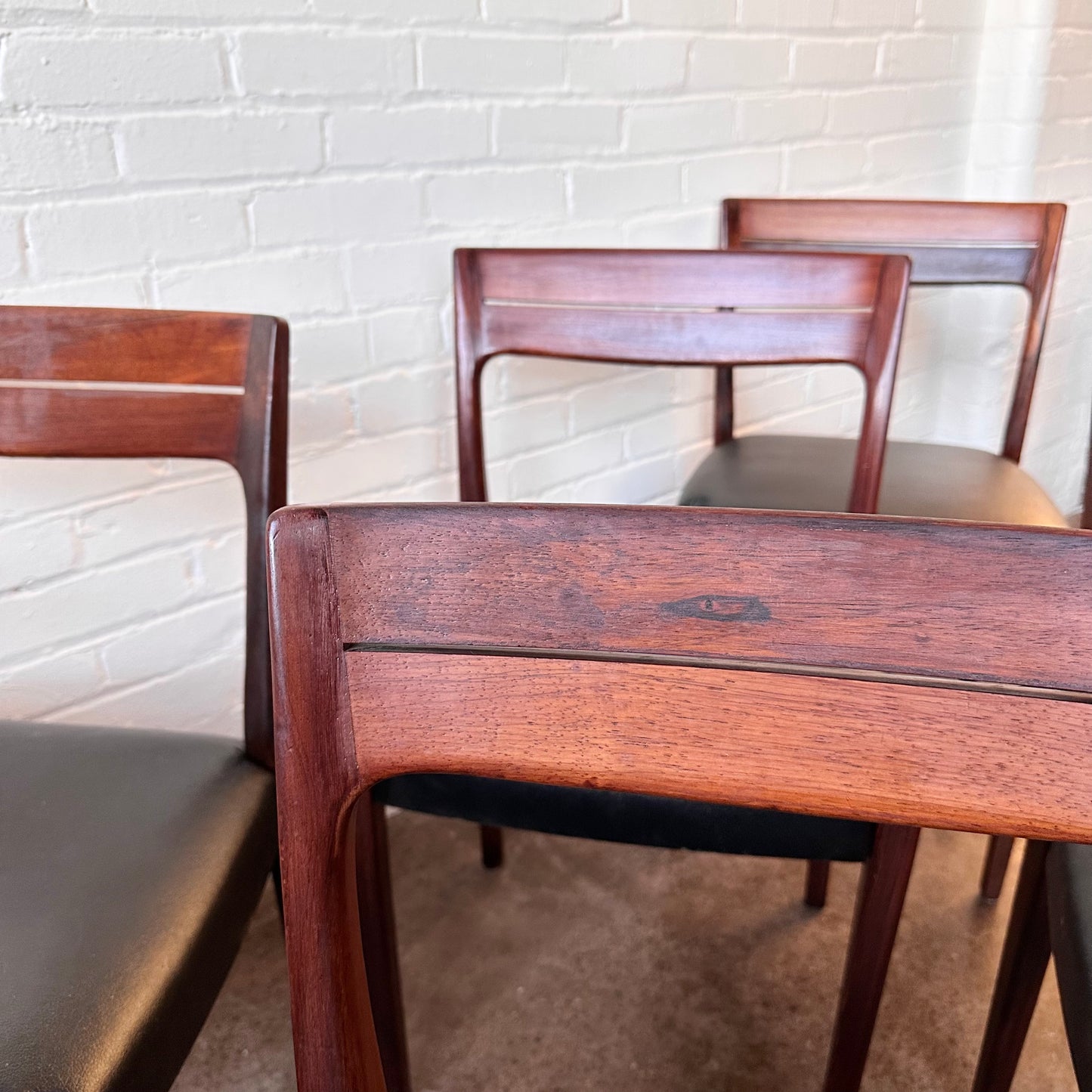 SET OF 8 SVEGARDS MARKARYD SWEDISH ROSEWOOD DINING CHAIRS - RESTORED / REUPHOLSTERED