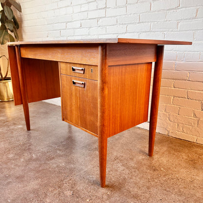 GUNNAR NIELSEN TEAK DROP LEAF WRITING DESK
