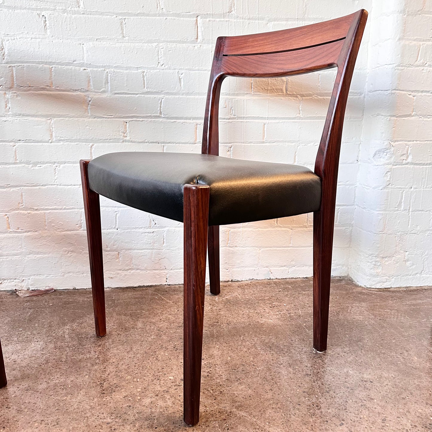SET OF 8 SVEGARDS MARKARYD SWEDISH ROSEWOOD DINING CHAIRS - RESTORED / REUPHOLSTERED
