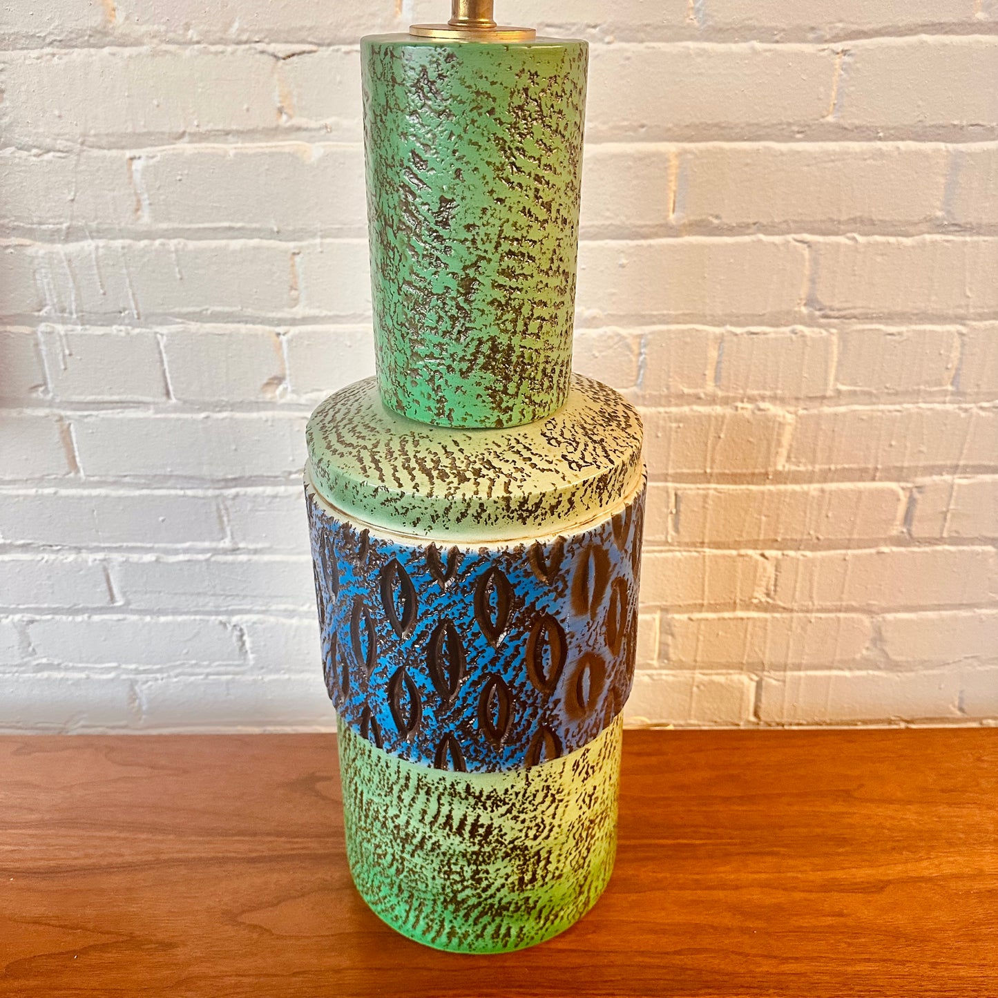 MID CENTURY BLUE AND GREEN TALL CERAMIC TABLE LAMP