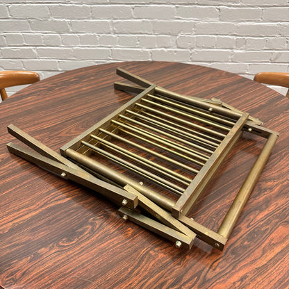 ELEGANT ITALIAN BRASS MAGAZINE RACK