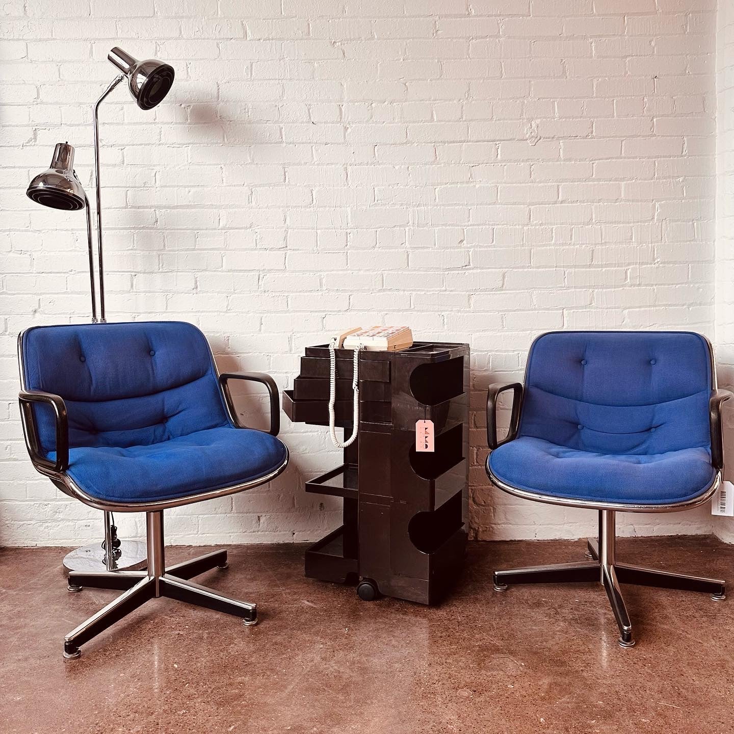 POLLOCK FOR KNOLL - EXECUTIVE CHAIRS - BLUE