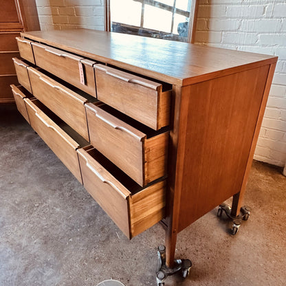KENT COFFEY WALNUT DRESSER WITH 6 DRAWERS & MIRROR