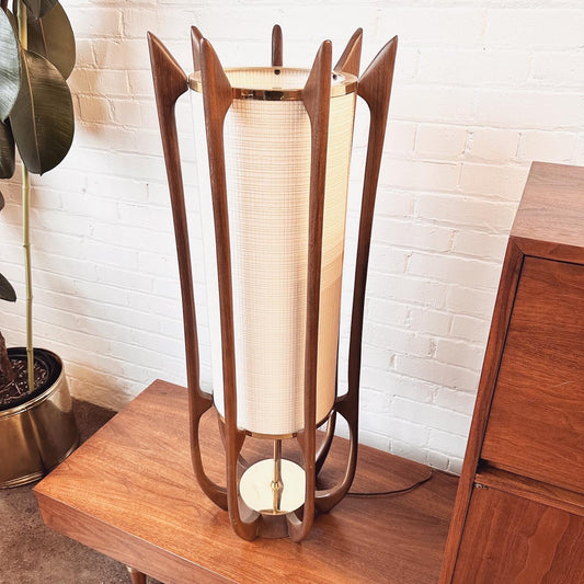MODELINE SCULPTURAL TABLE LAMP
