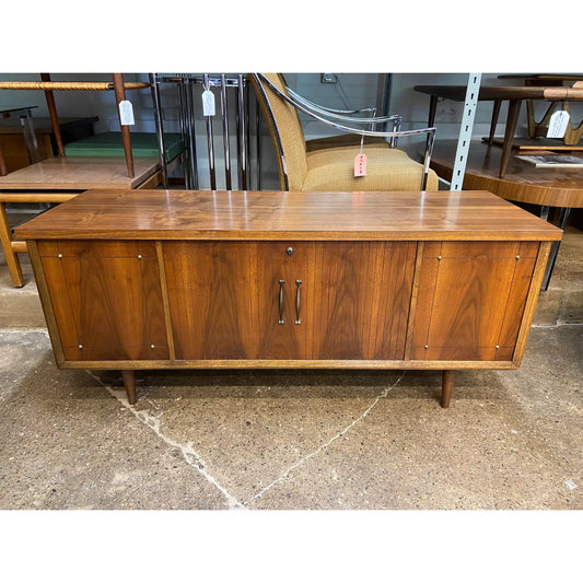 MCM WALNUT CEDAR CHEST BY LANE