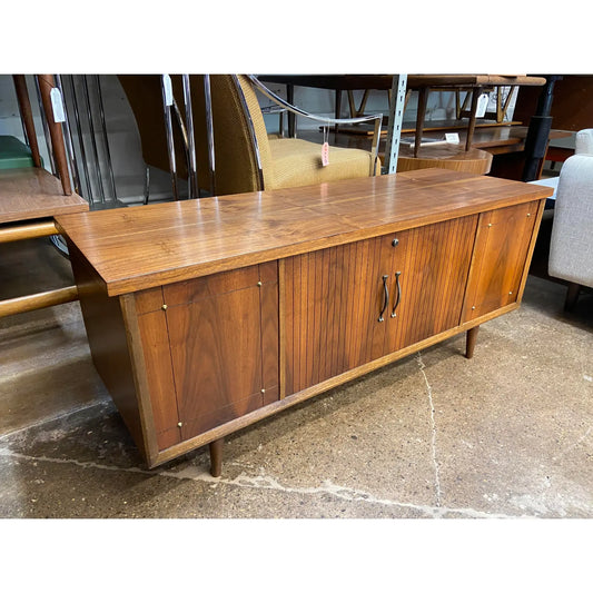 MCM WALNUT CEDAR CHEST BY LANE