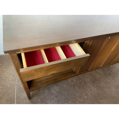 MCM WALNUT DEILCRAFT CREDENZA WITH BYPASS DOORS
