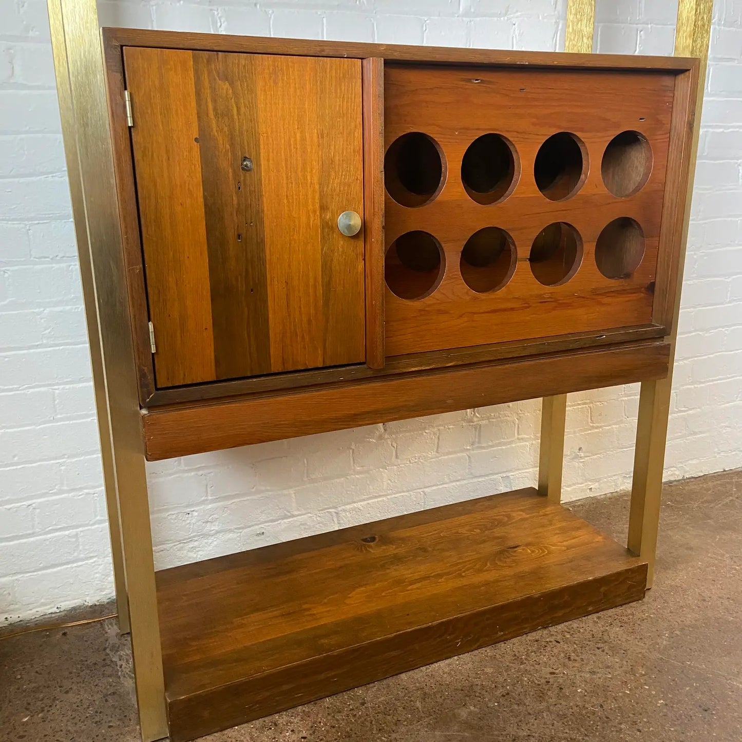 1970S BAR CABINET WITH WINE RACK & LIGHT FEATURE