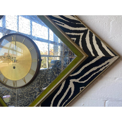 RETRO SELF WINDING ZEBRA WALL CLOCK